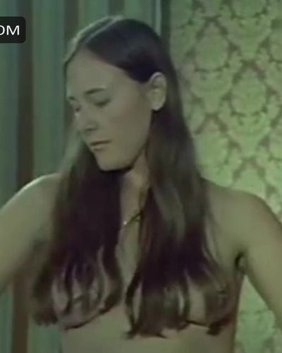 Nadya Bolkan seksi ifşa fotoğrafı 5 — Dayan Oğlum Dayan (1974)