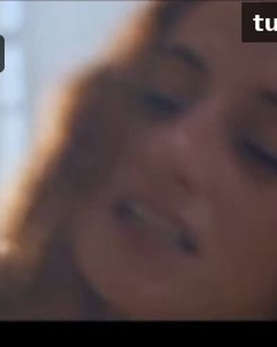 Nazlı Bulum seksi ifşa fotoğrafı 14 — Tam Bir Centilmen (2024)
