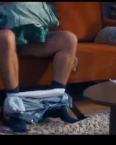 Nazlı Bulum seksi ifşa fotoğrafı 26 — Tam Bir Centilmen (2024)