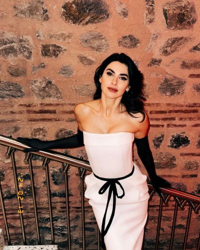 Nesrin Cavadzade seksi ifşa fotoğrafı 204
