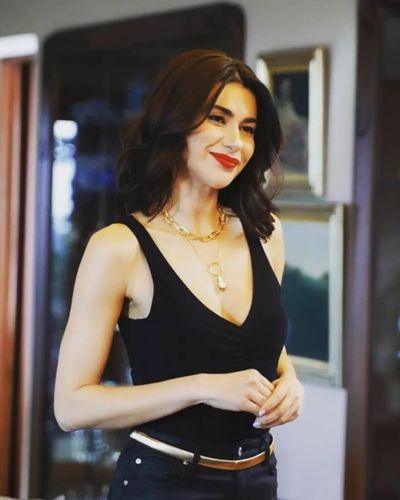Nesrin Cavadzade seksi ifşa fotoğrafı 291