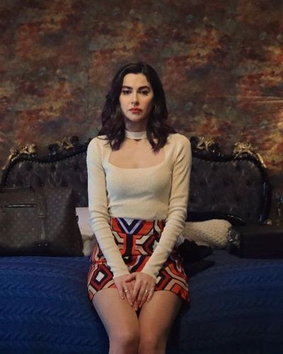 Nesrin Cavadzade seksi ifşa fotoğrafı 303