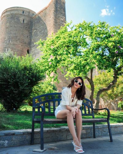 Nesrin Cavadzade seksi ifşa fotoğrafı 385