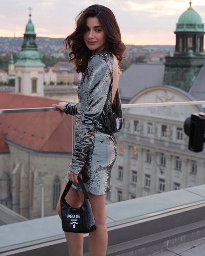 Nesrin Cavadzade seksi ifşa fotoğrafı 439