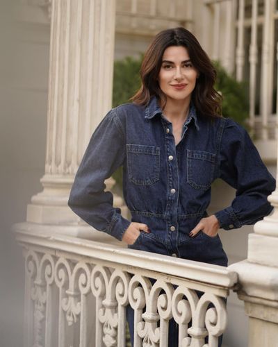Nesrin Cavadzade seksi ifşa fotoğrafı 485