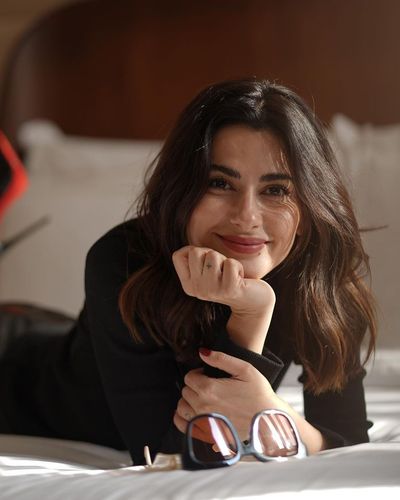 Nesrin Cavadzade seksi ifşa fotoğrafı 496