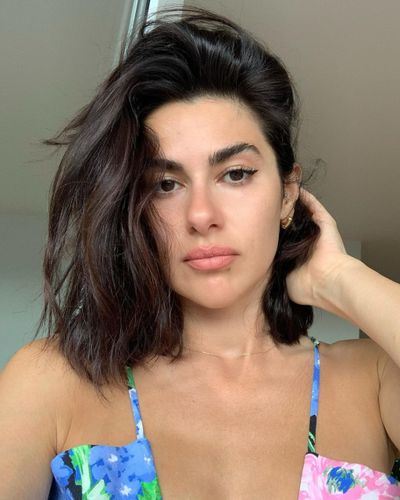 Nesrin Cavadzade seksi ifşa fotoğrafı 565