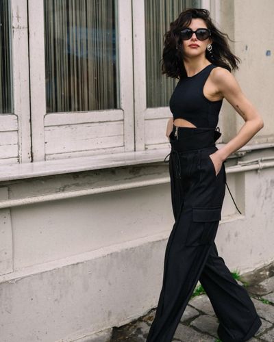 Nesrin Cavadzade seksi ifşa fotoğrafı 576