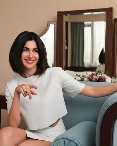 Nesrin Cavadzade seksi ifşa fotoğrafı 599