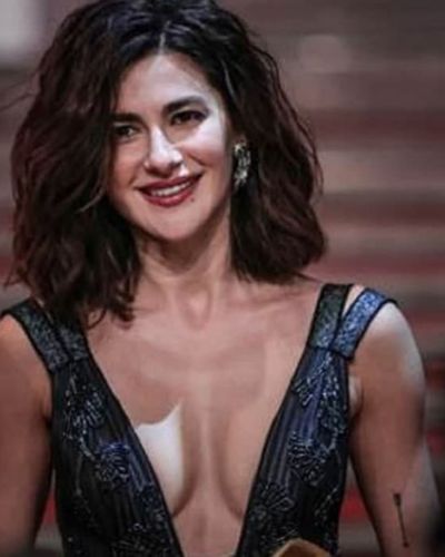 Nesrin Cavadzade seksi ifşa fotoğrafı 630