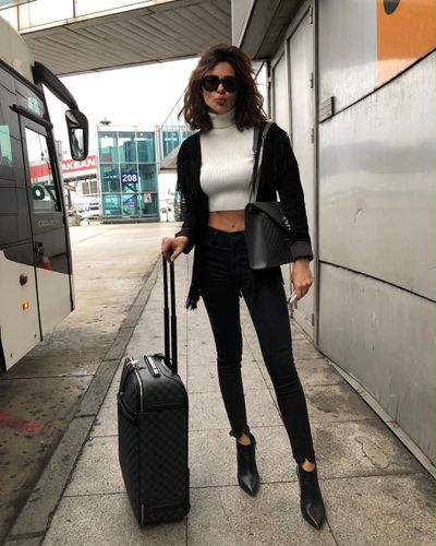 Nesrin Cavadzade seksi ifşa fotoğrafı 673