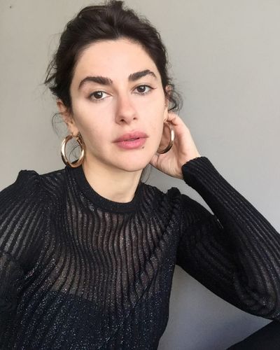 Nesrin Cavadzade seksi ifşa fotoğrafı 688