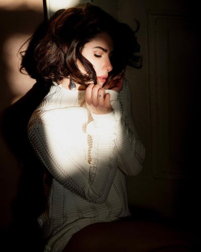 Nesrin Cavadzade seksi ifşa fotoğrafı 694
