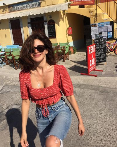 Nesrin Cavadzade seksi ifşa fotoğrafı 696