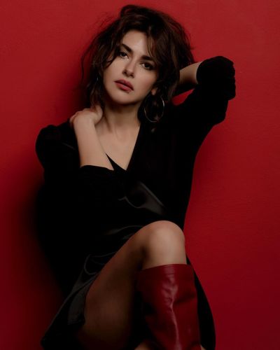 Nesrin Cavadzade seksi ifşa fotoğrafı 710