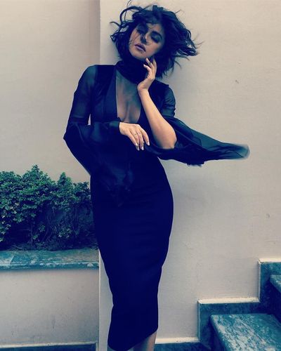 Nesrin Cavadzade seksi ifşa fotoğrafı 736