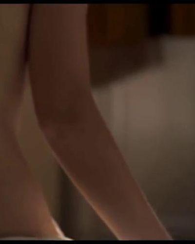 Nesrin Cavadzade seksi ifşa fotoğrafı 21 — Guzel Gunler Gorecegiz (2011)