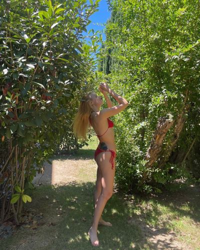 Nilperi Sahinkaya seksi ifşa fotoğrafı 31
