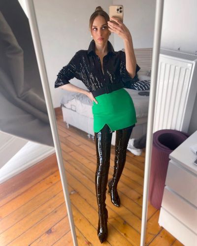 Nilperi Sahinkaya seksi ifşa fotoğrafı 43