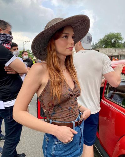 Nilperi Sahinkaya seksi ifşa fotoğrafı 74