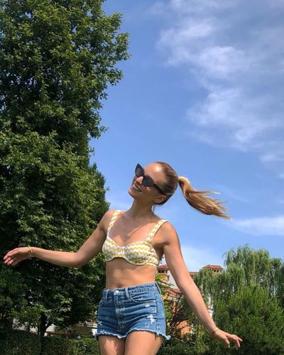 Nilperi Sahinkaya seksi ifşa fotoğrafı 77