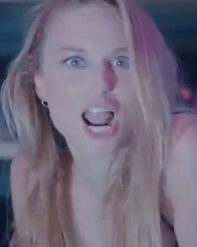 Nilperi Sahinkaya seksi ifşa fotoğrafı 7 — Aynen Aynen (2018)