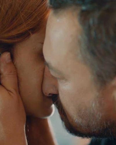 Nur Fettahoğlu seksi ifşa fotoğrafı 5 — Babil (2020)