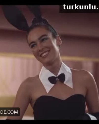 Öykü Naz Altay seksi ifşa fotoğrafı 13 — Zeytin Ağacı (2022)