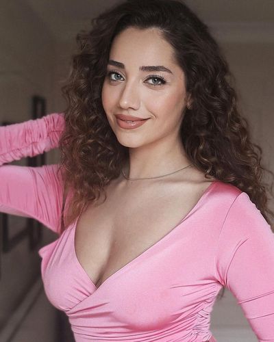 Özge Özacar seksi ifşa fotoğrafı 183