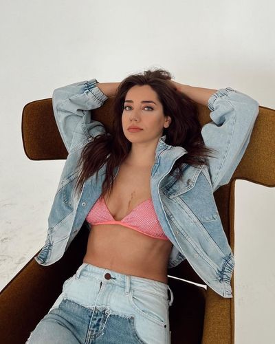 Özge Özacar seksi ifşa fotoğrafı 218