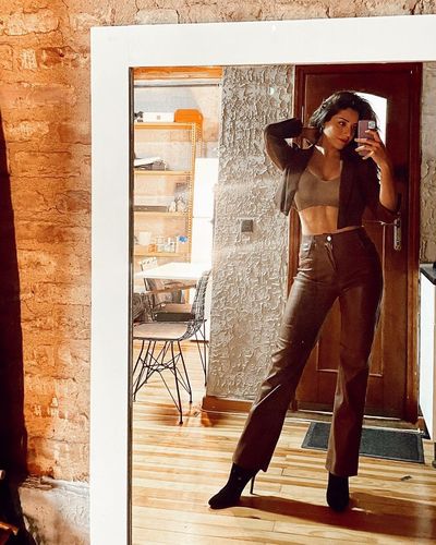 Özge Özacar seksi ifşa fotoğrafı 223