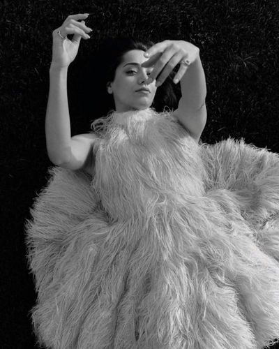 Özge Özacar seksi ifşa fotoğrafı 255