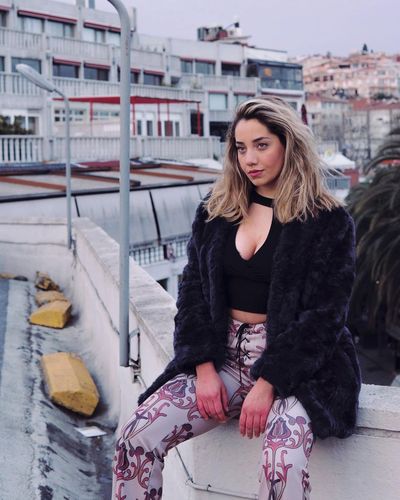 Özge Özacar seksi ifşa fotoğrafı 292