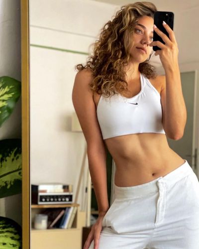 Özge Özacar seksi ifşa fotoğrafı 29