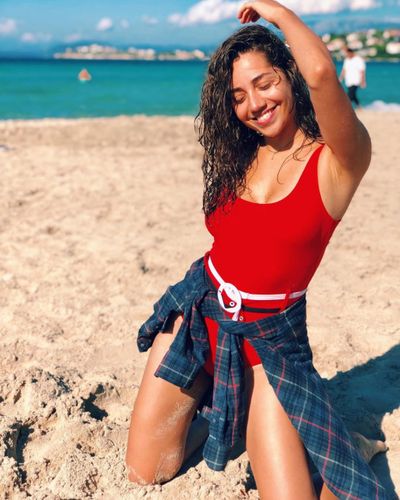 Özge Özacar seksi ifşa fotoğrafı 348