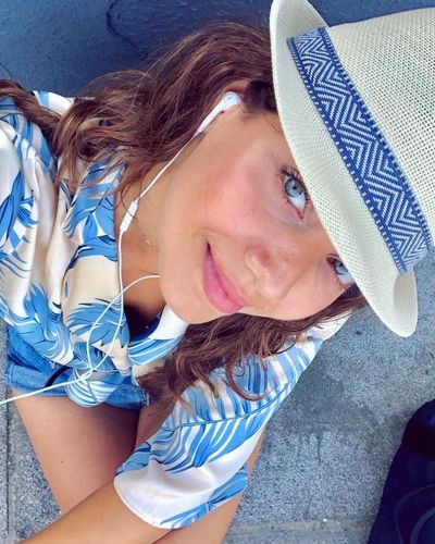 Özge Özacar seksi ifşa fotoğrafı 381