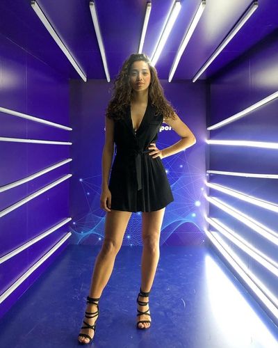 Özge Özacar seksi ifşa fotoğrafı 398