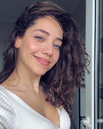 Özge Özacar seksi ifşa fotoğrafı 406