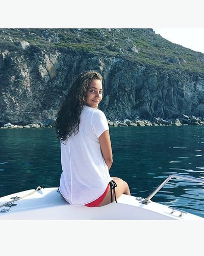 Özge Özacar seksi ifşa fotoğrafı 430
