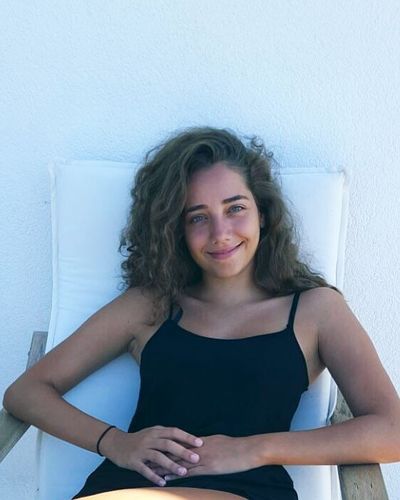 Özge Özacar seksi ifşa fotoğrafı 431