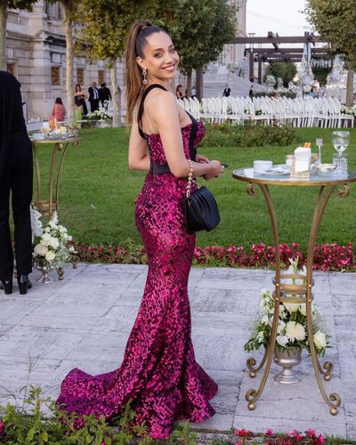 Özge Özacar seksi ifşa fotoğrafı 99