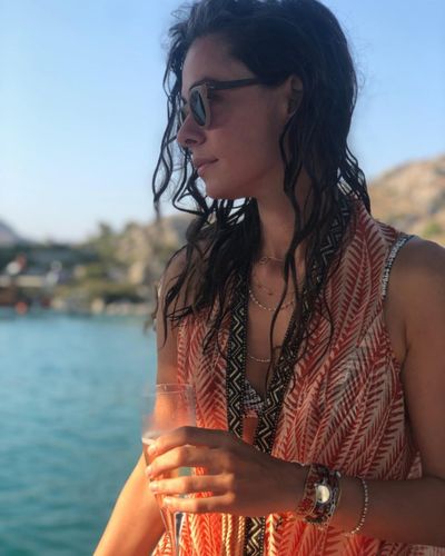 Özge Özpirinççi seksi ifşa fotoğrafı 33