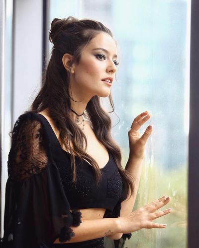 Pelin Akil seksi ifşa fotoğrafı 1012