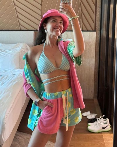Pelin Akil seksi ifşa fotoğrafı 247