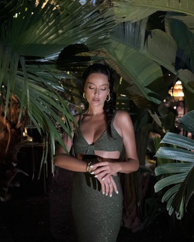 Pelin Akil seksi ifşa fotoğrafı 269