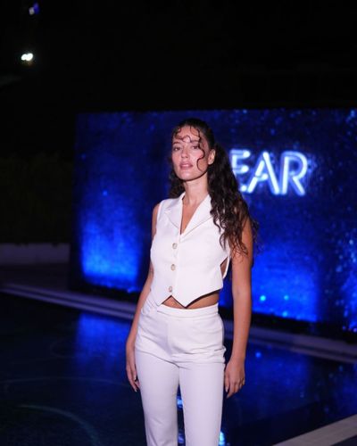 Pelin Akil seksi ifşa fotoğrafı 290