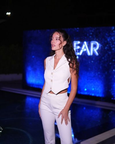 Pelin Akil seksi ifşa fotoğrafı 316
