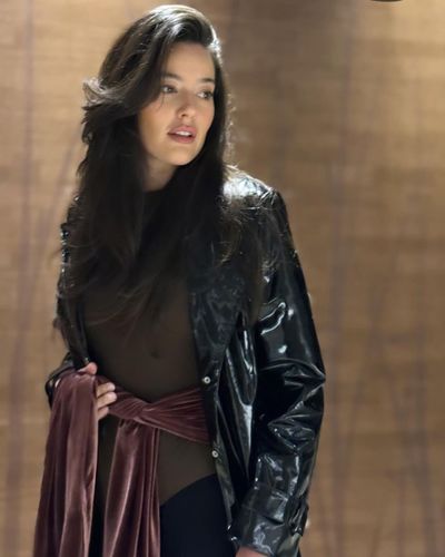 Pelin Akil seksi ifşa fotoğrafı 317