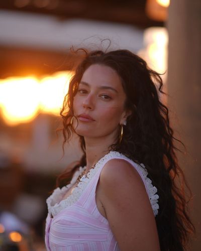 Pelin Akil seksi ifşa fotoğrafı 319