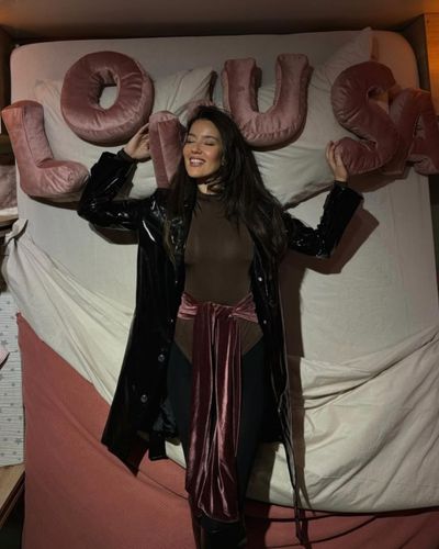Pelin Akil seksi ifşa fotoğrafı 324